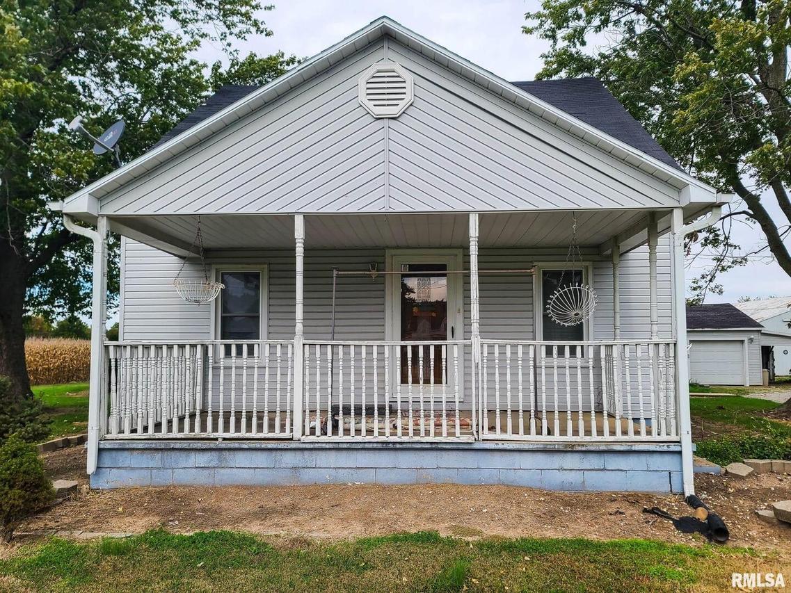 1301 Oniontown Rd., Walnut Hill, IL 62893