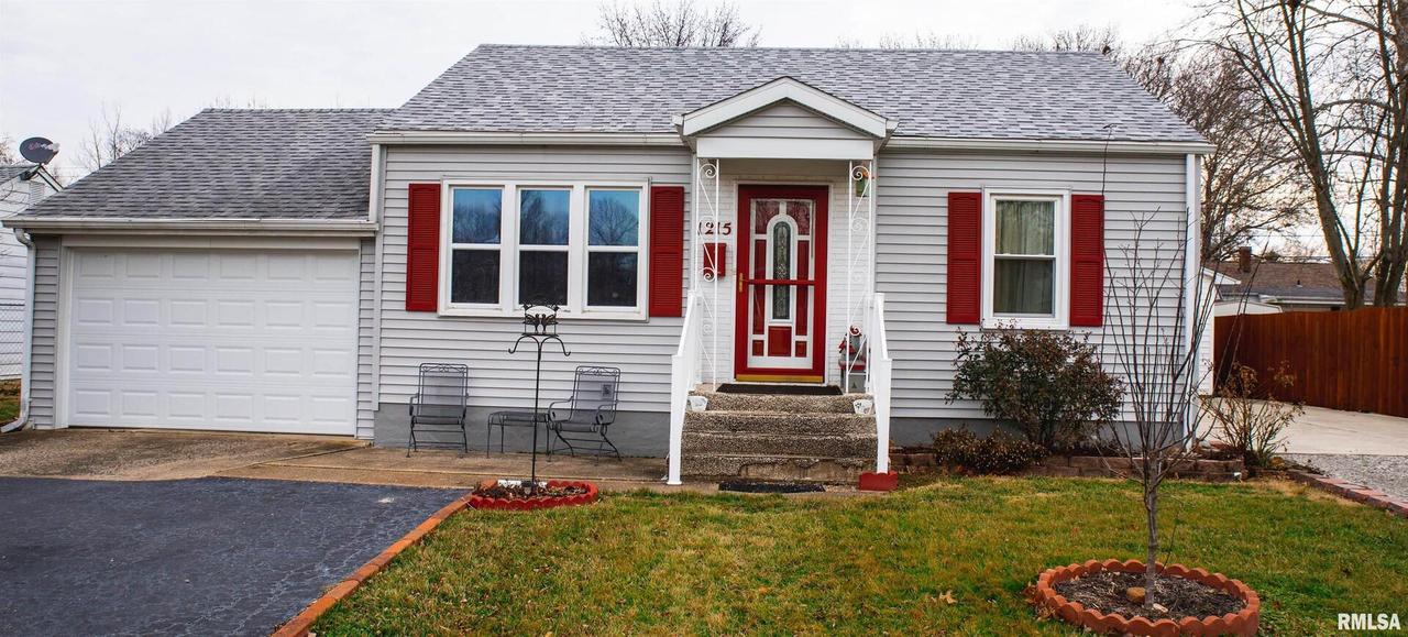 1215 S Lincoln Blvd., Centralia, IL 62801