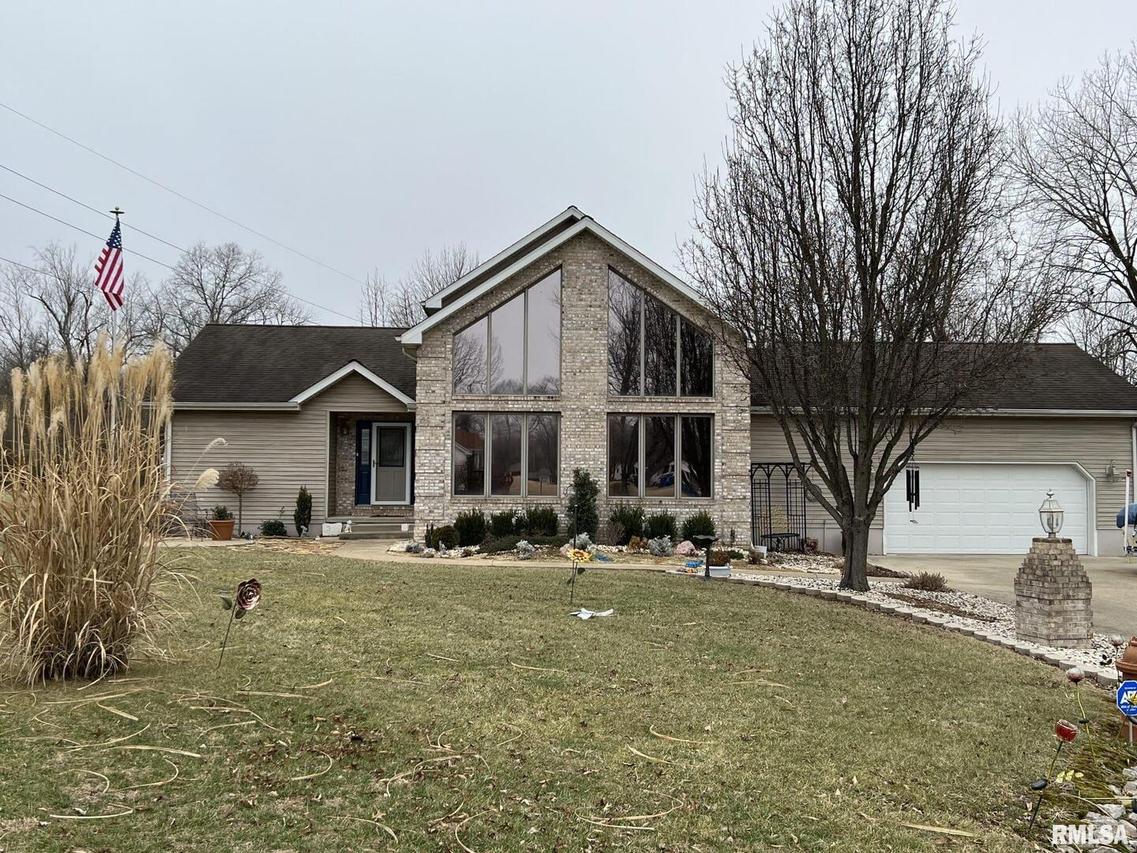 12121 E Meadows Dr., Mt Vernon, IL 62864