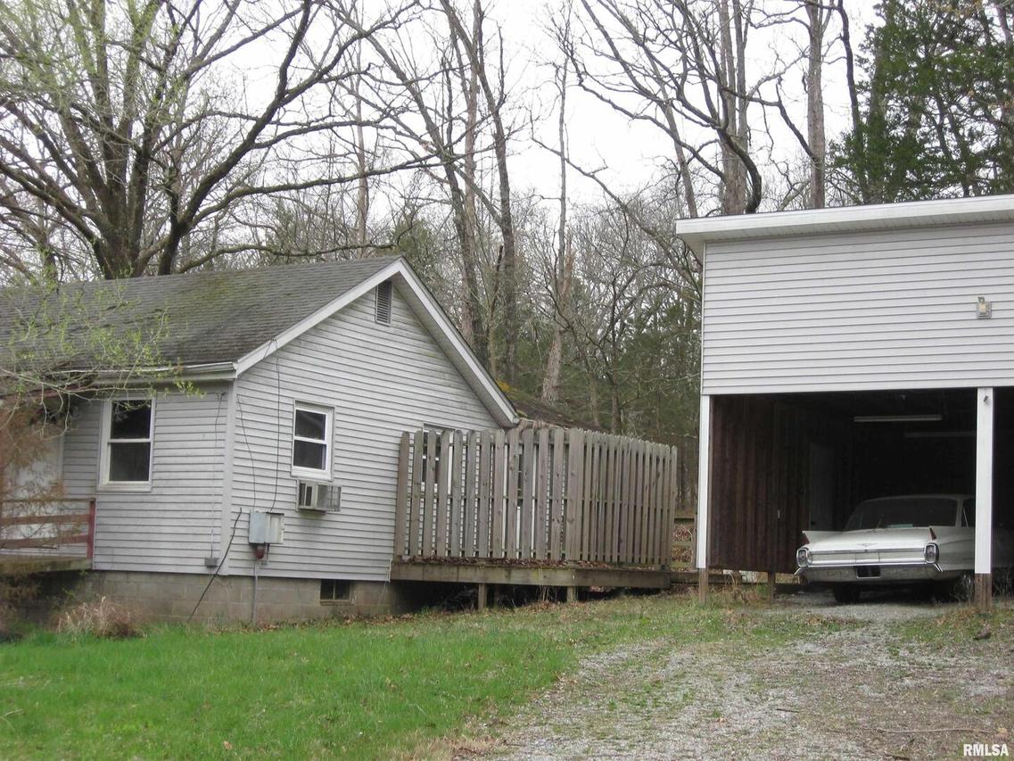 300 Eagle Dr., Goreville, IL 62939