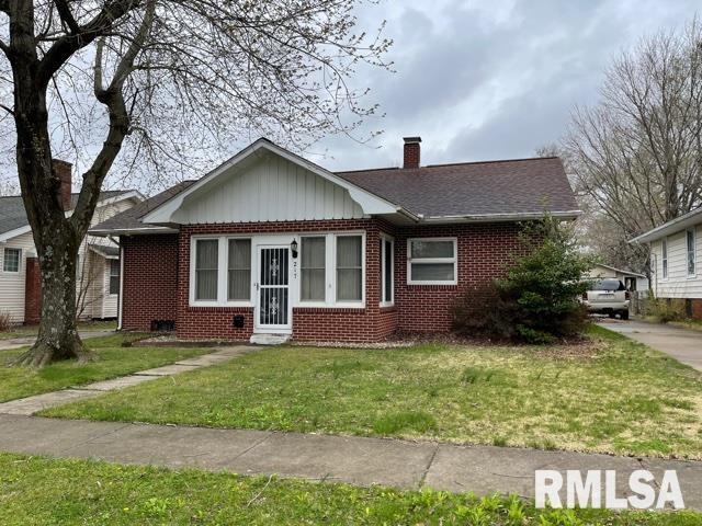 217 S 10th St., Herrin, IL 62948