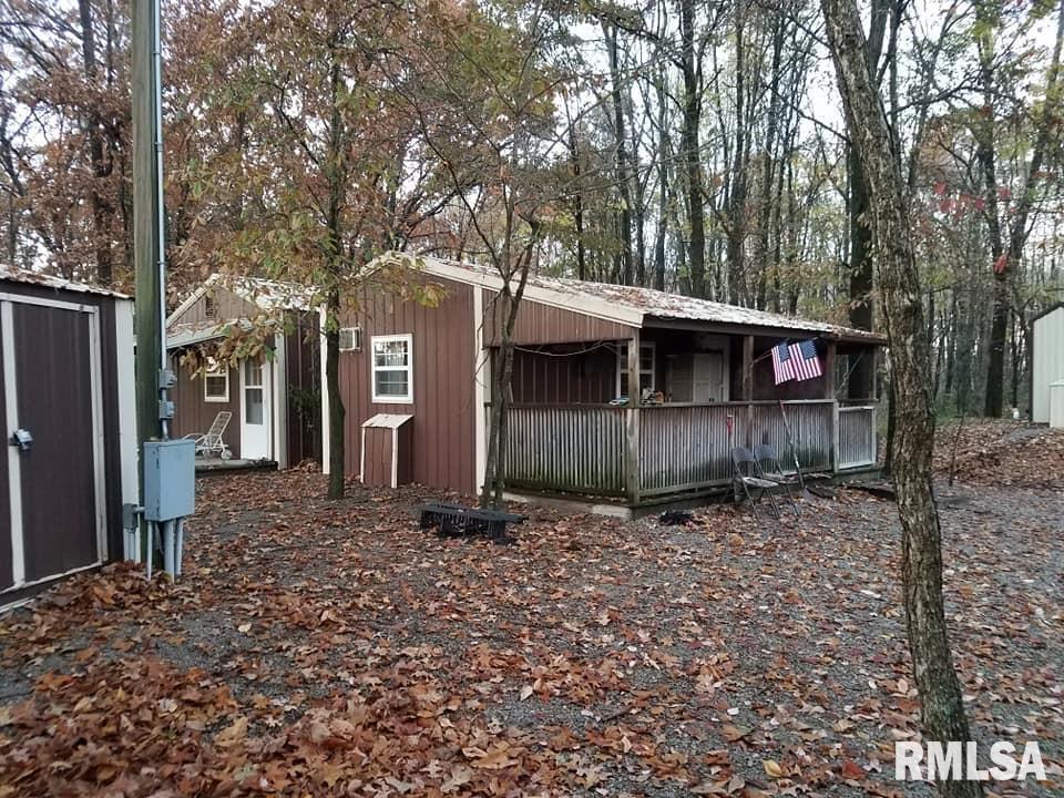 7182 Birch Rd., Iuka, IL 62849