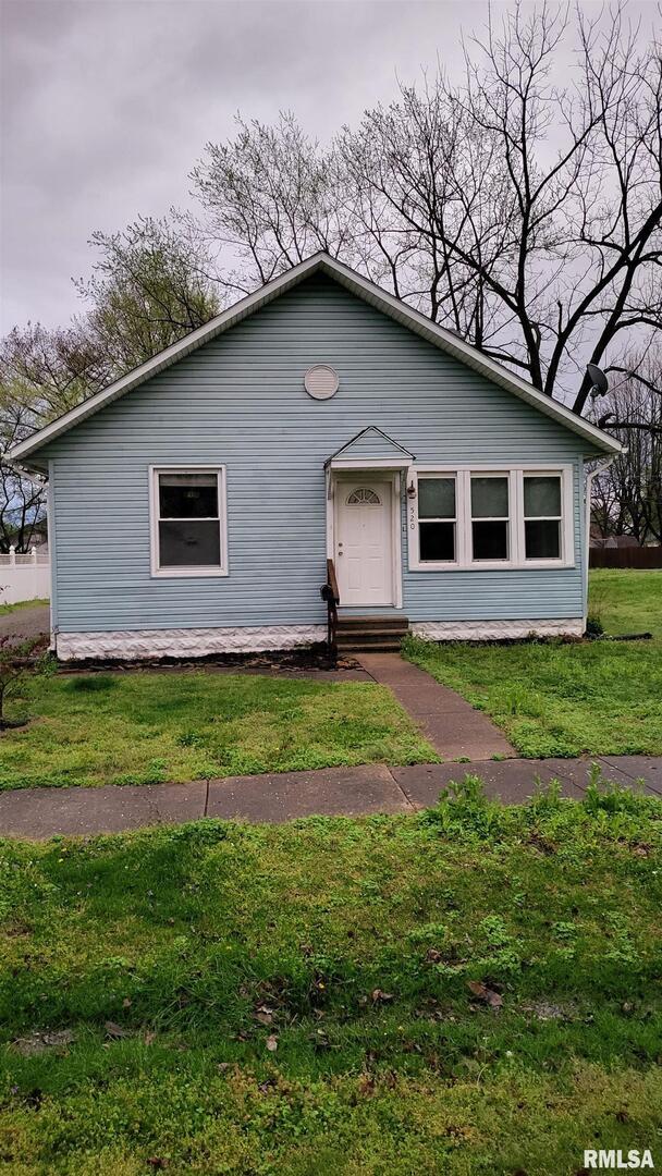 520 S 24th St., Herrin, IL 62948