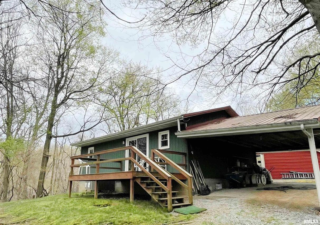 303 Tucker Hill Rd., Cave In Rock, IL 62919