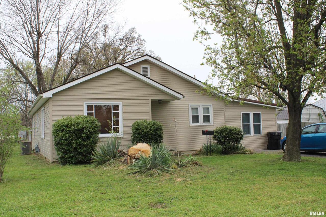 415 E 12th St., Metropolis, IL 62960