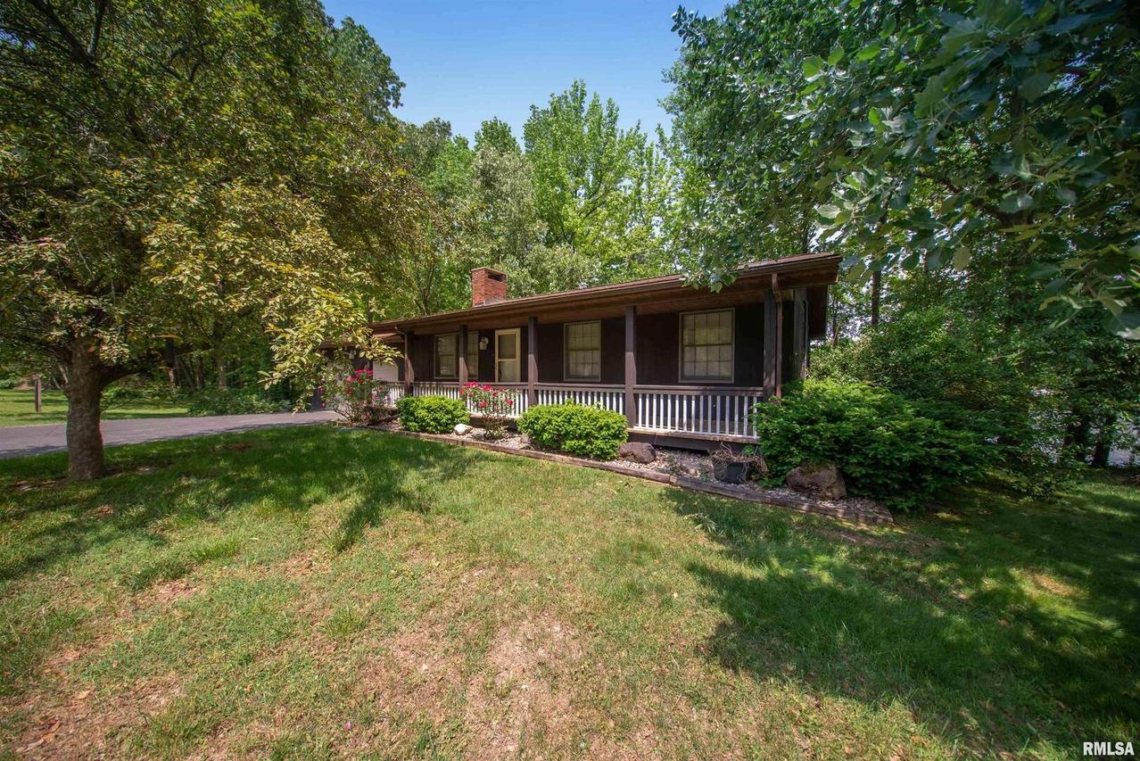 119 B Cardinal Dr., Benton, IL 62812