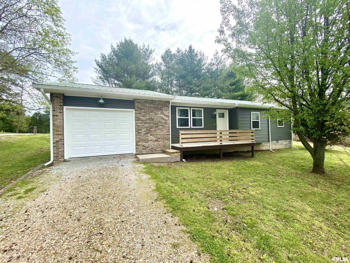 500 Alba Ln., Cobden, IL 62920