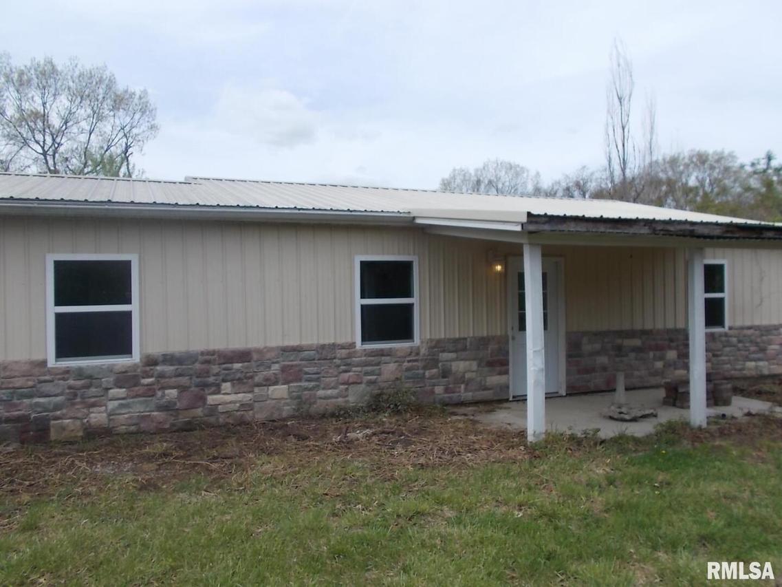 1109 Union School Rd., Ava, IL