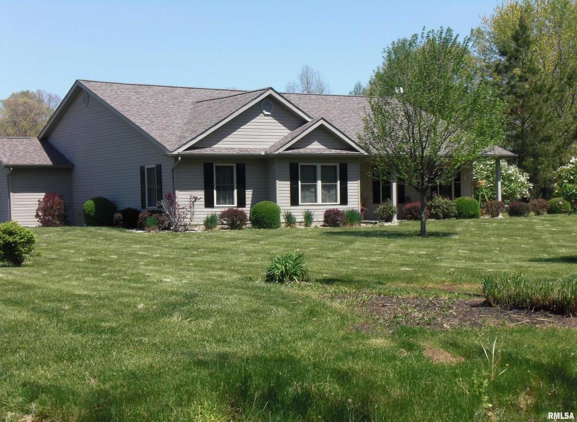 12852 Quarter Horse Rd., Marion, IL 62959