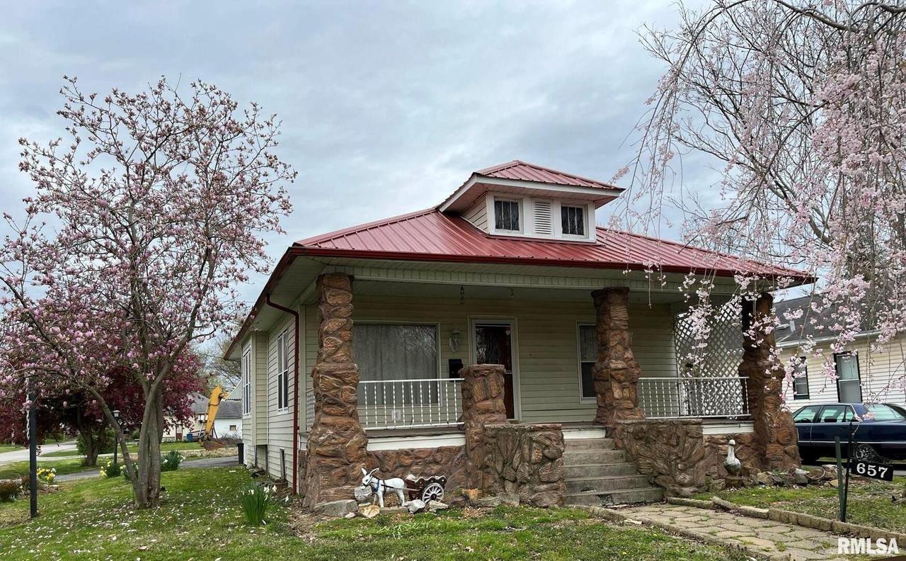 657 N Hickory St., Centralia, IL 62801