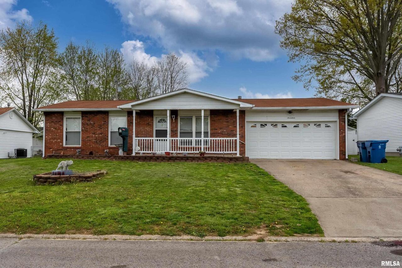 17 Circle Dr., Mt Vernon, IL 62864