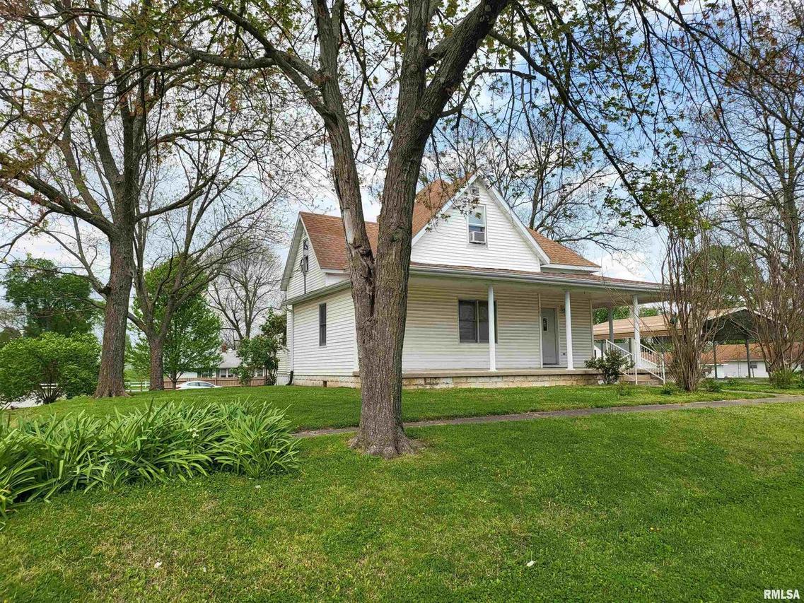 703 E Edwards St., Ridgway, IL 62979