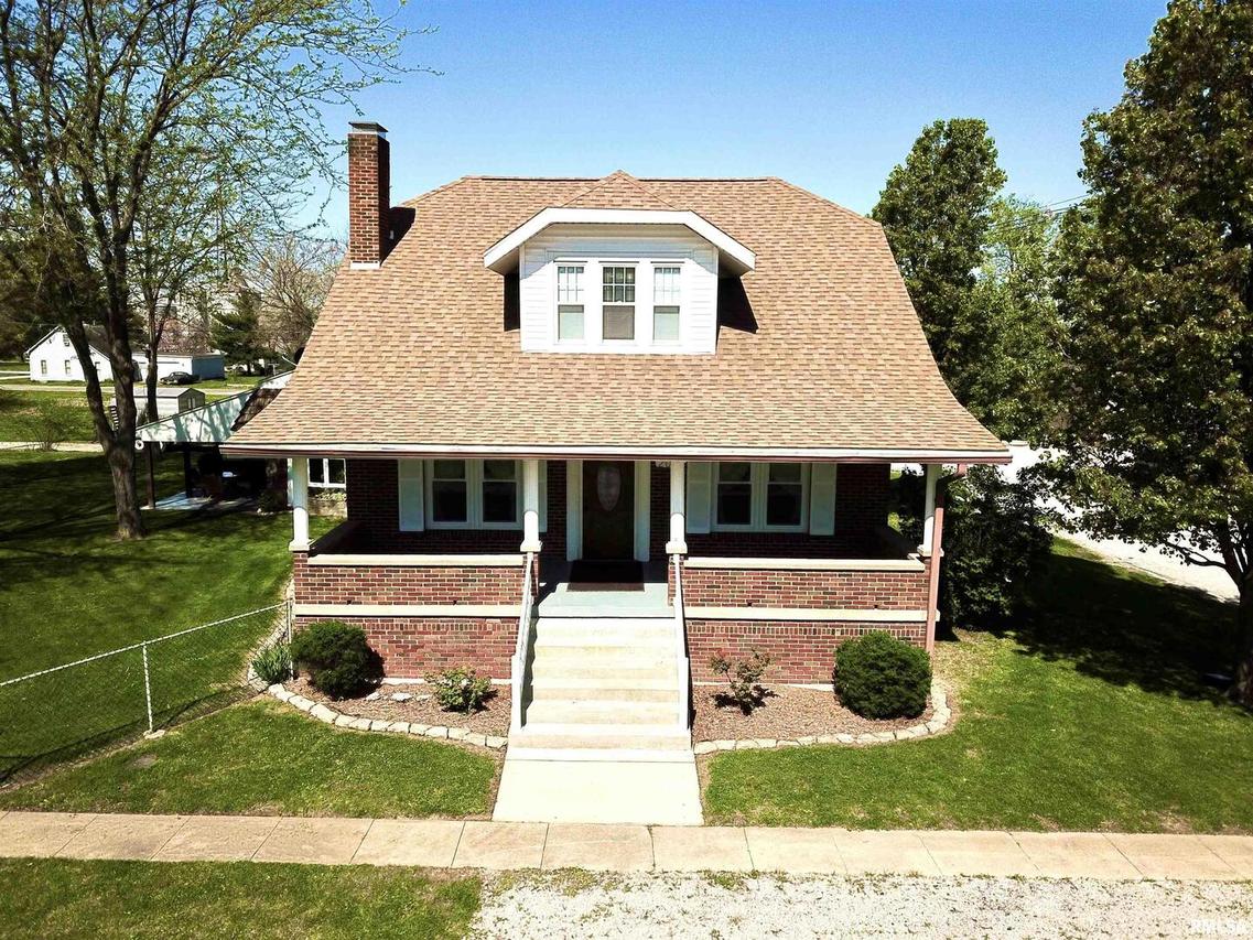 202 S 3rd St., Irvington, IL 62848