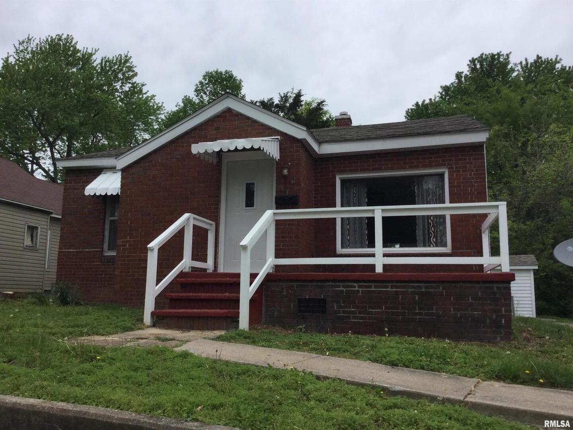 307 Forest St., Anna, IL 62906
