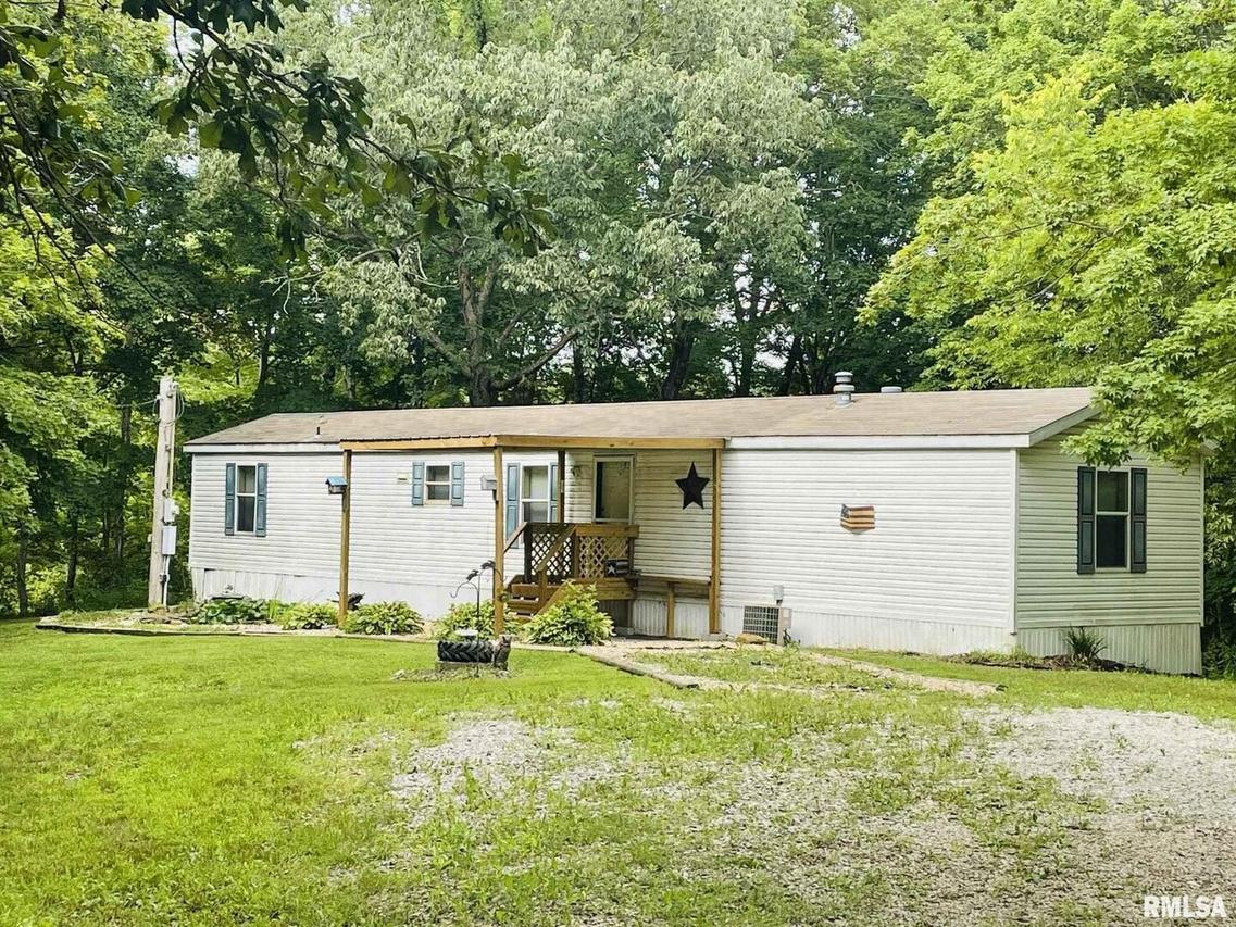 2275 Tonti Rd., Odin, IL 62870