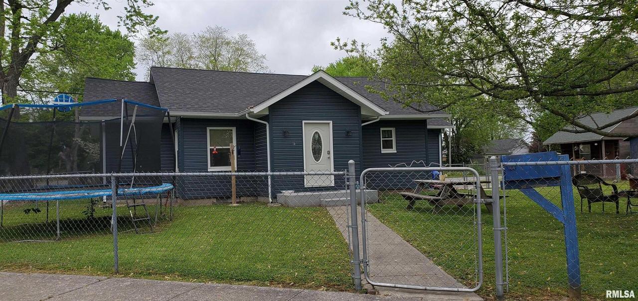 715 Penina St., Pinckneyville, IL 62274