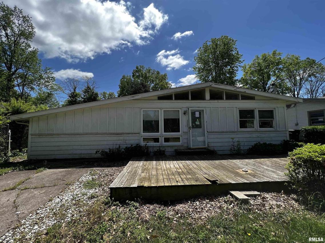 903 E Cindy St., Carbondale, IL 62901