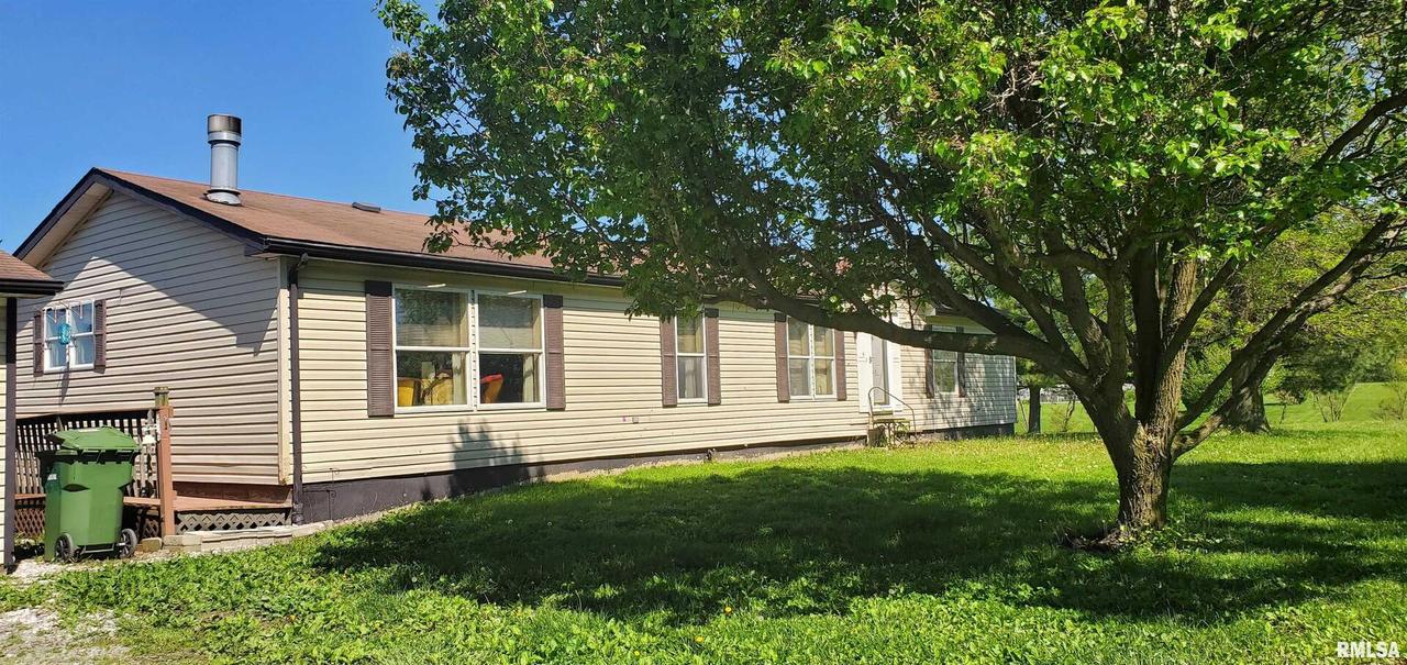 5465 Waterway Dr., Pinckneyville, IL 62274