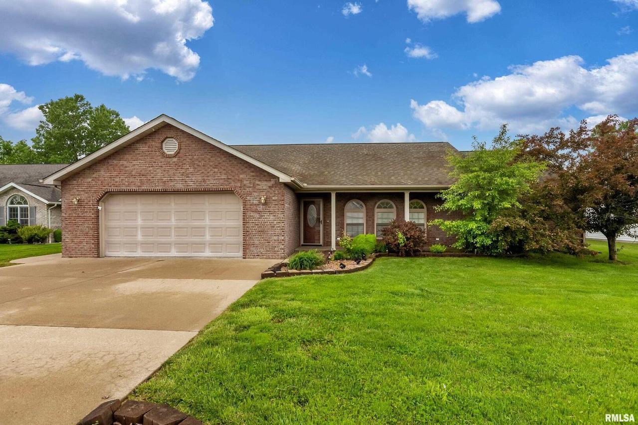 1304 Arbicola Dr., Marion, IL 62959