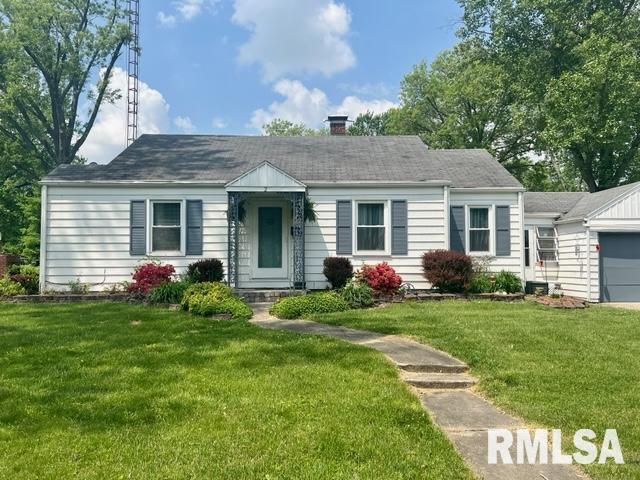 2 Circle Dr., Centralia, IL 62801