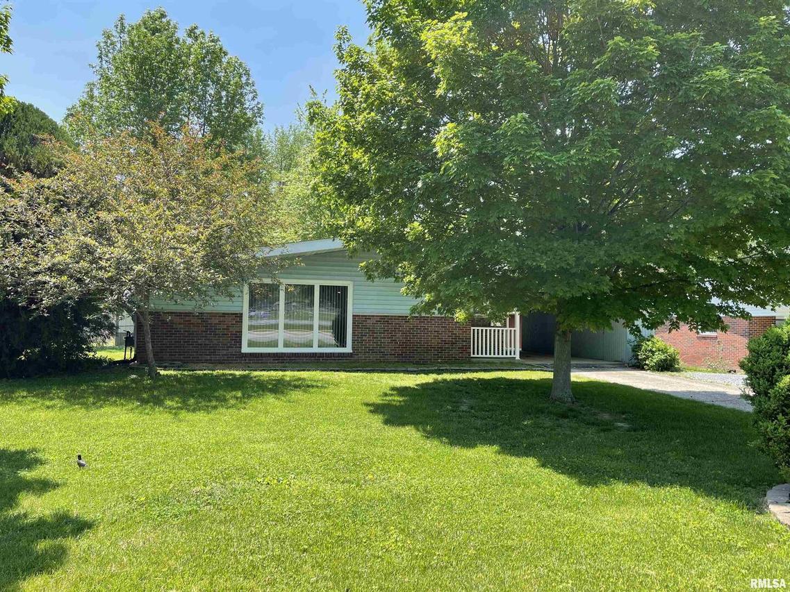 1409 W Hendrickson St., Marion, IL 62959