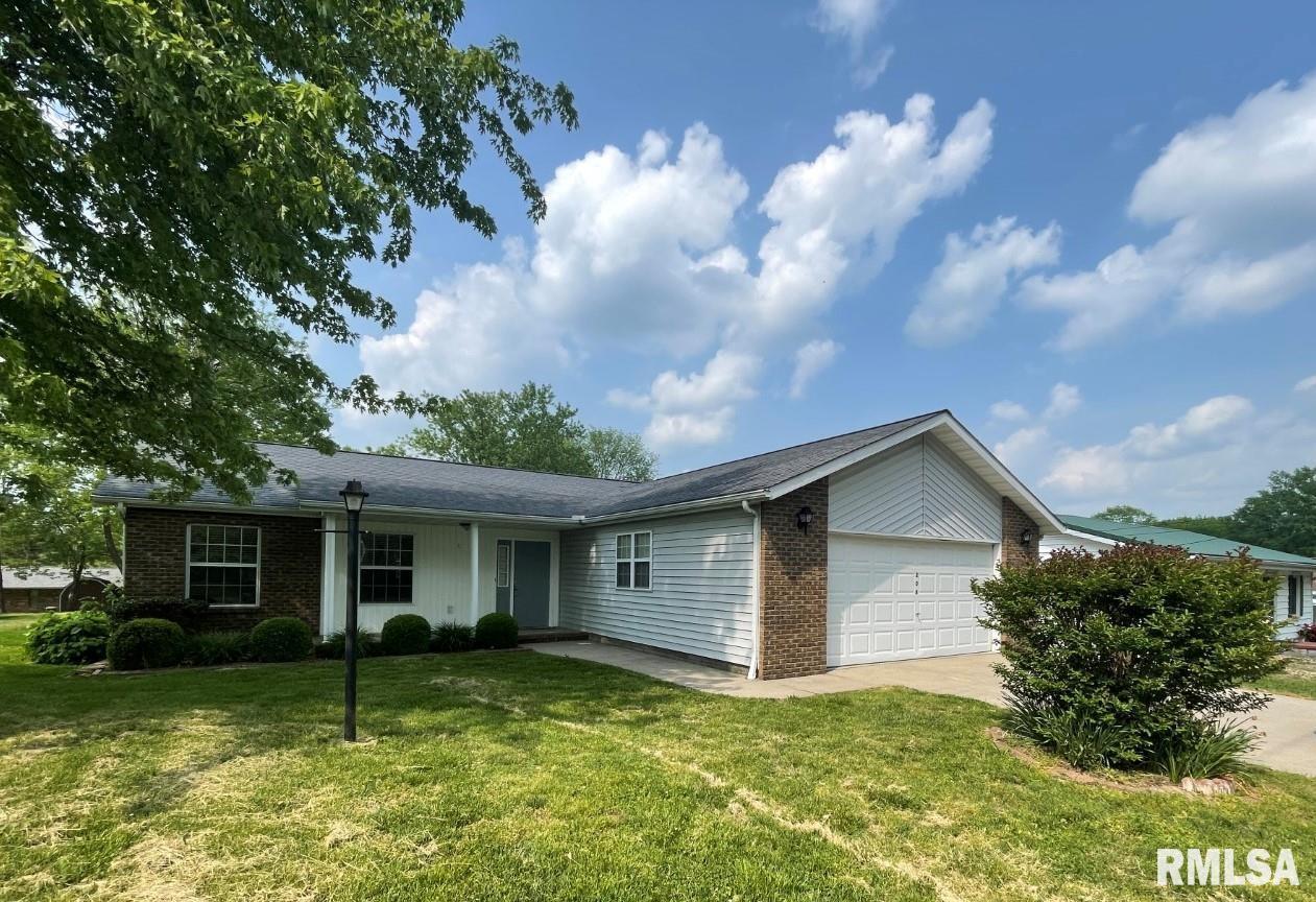 208 Brady Mill Rd., Anna, IL 62906