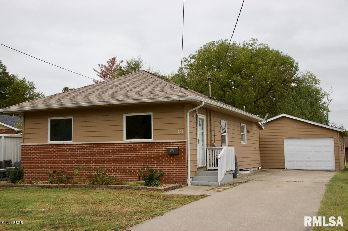 925 N 7th St., Murphysboro, IL 62966