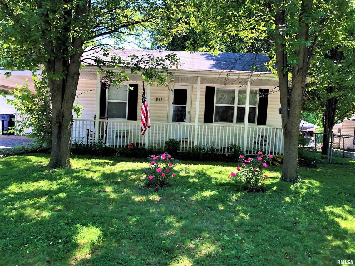 818 N 6th St., Mt Vernon, IL 62864