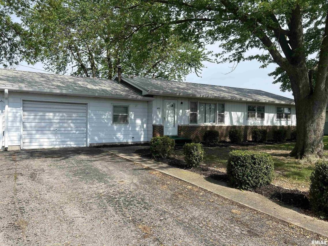 405 S Bel-aire Dr., Irvington, IL 62848