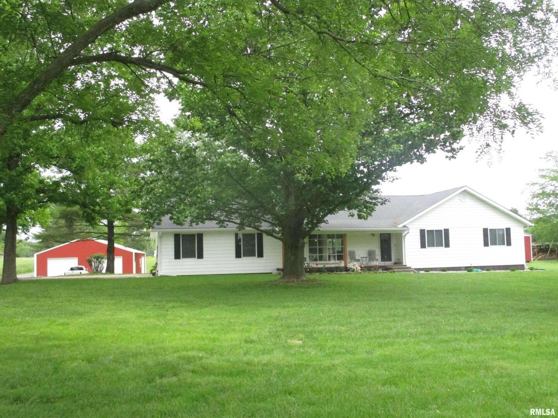 8582 Summers Rd., Benton, IL