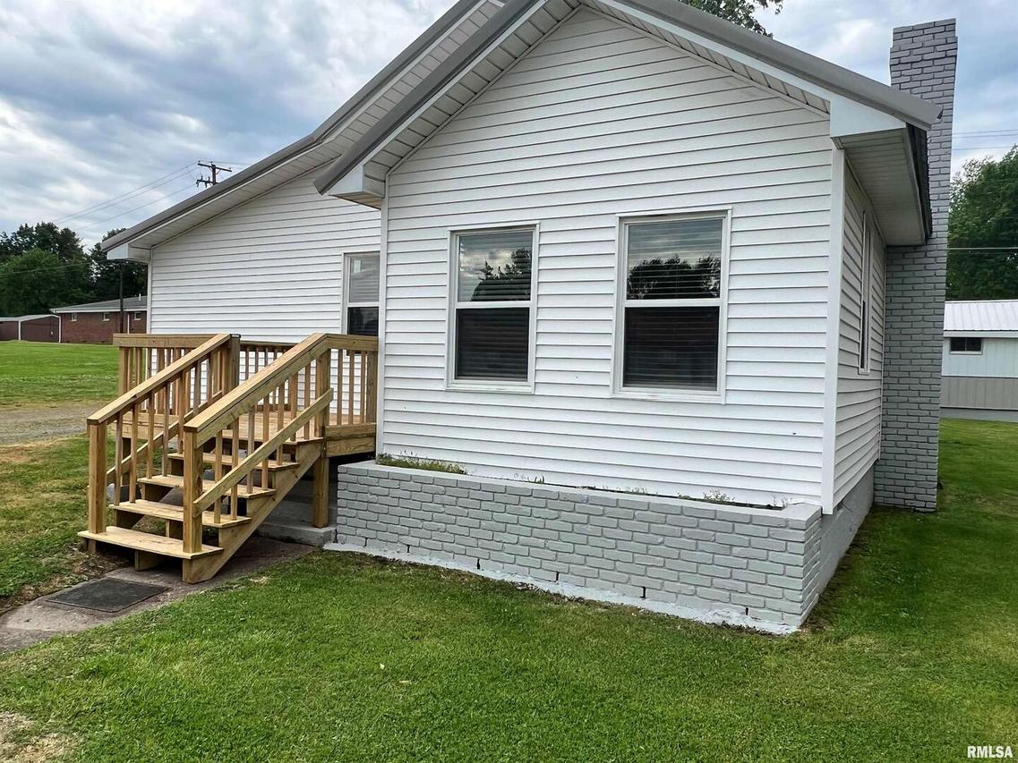 1205 S Park Ave., Herrin, IL 62948