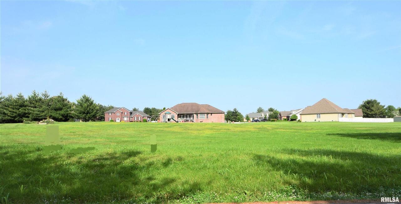 1904 S 27th St., Herrin, IL 62948