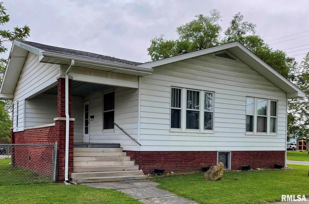215 E 6th St., Centralia, IL 62801