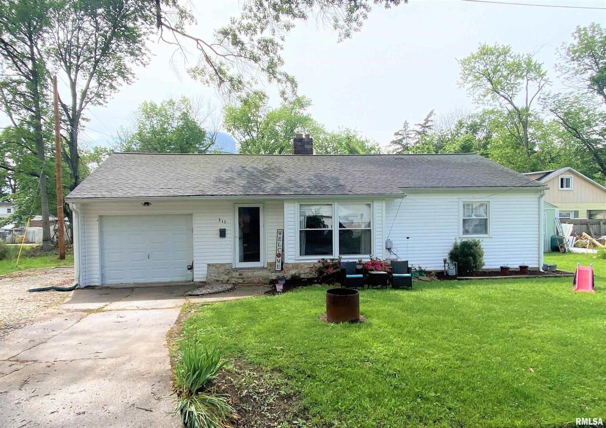 315 S Jefferson St., Olney, IL 62450