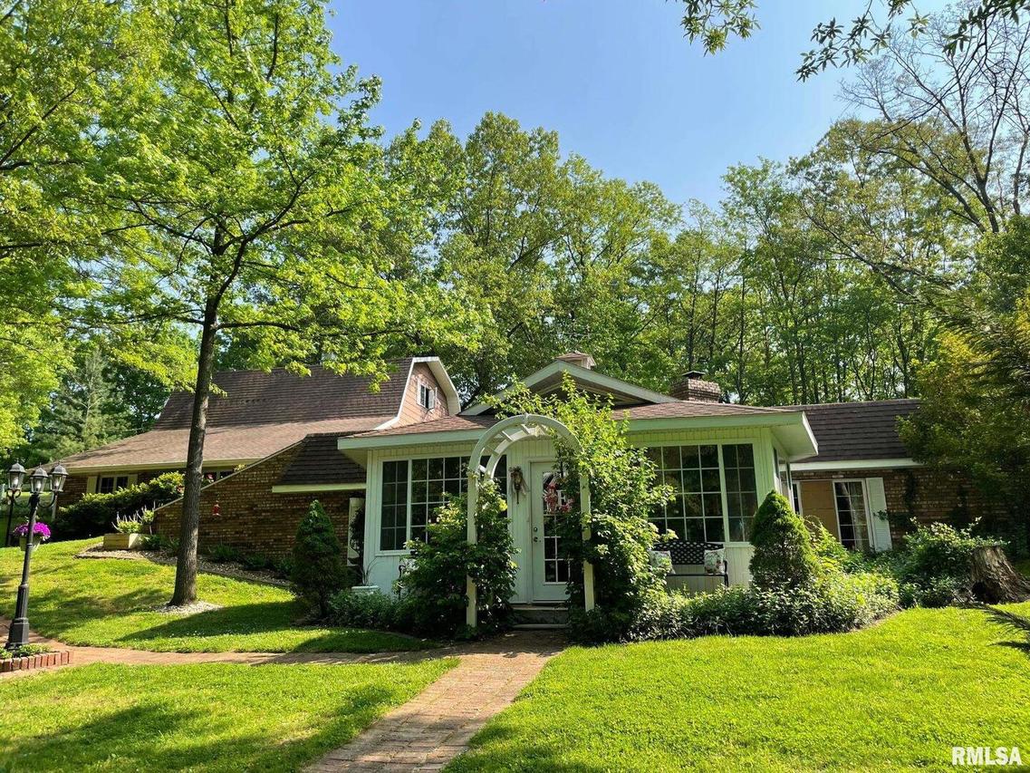 419 Old Brick Rd., Murphysboro, IL 61966
