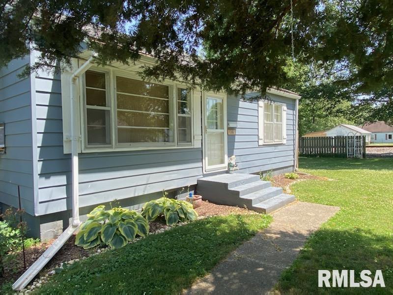 606 SW 6th St., Fairfield, IL 62837