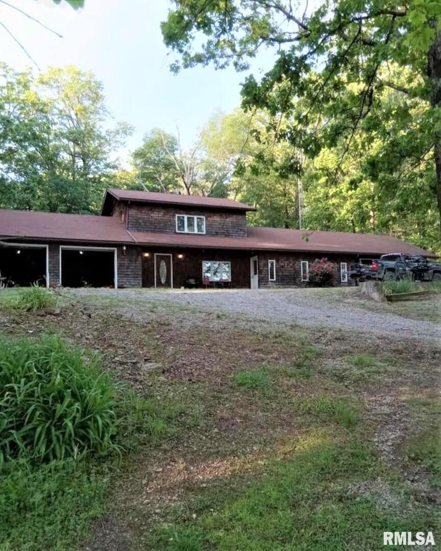 9631 E County Road 965 N, Mcleansboro, IL