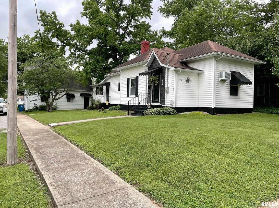 402 S Thomas St., Christopher, IL 62822