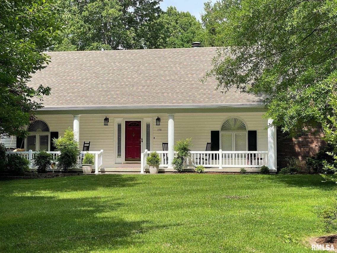 198 Southmoor St., Carbondale, IL 62903