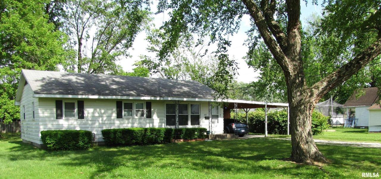 604 N Lincoln St., Salem, IL 62881