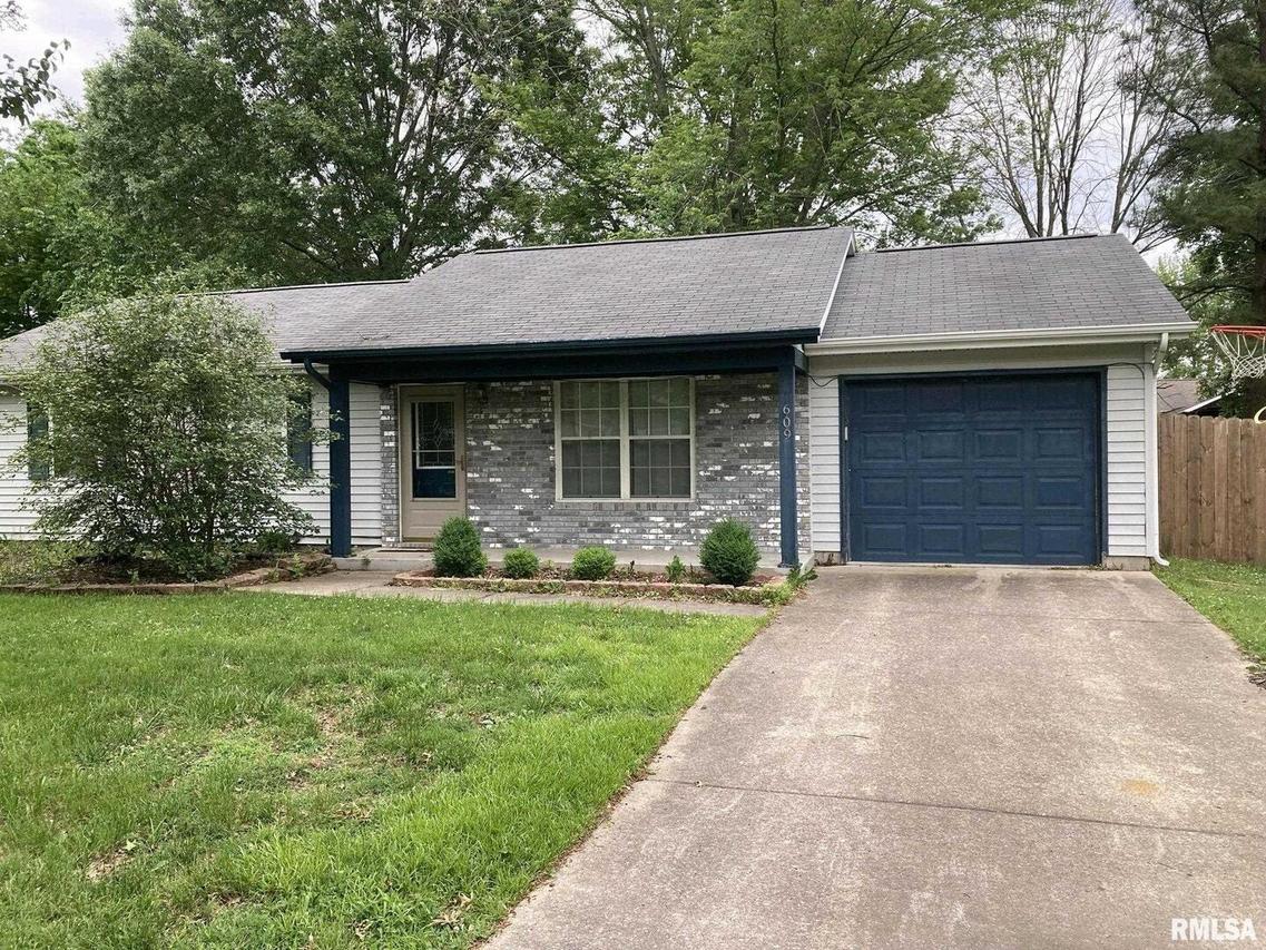609 Vinewood Ln., Marion, IL 62959
