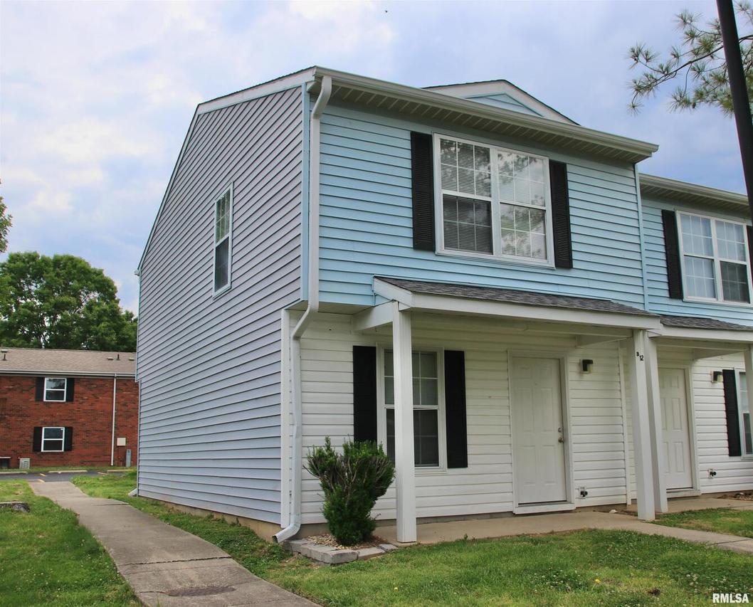 612 B-12 E Campus Dr., Carbondale, IL 62901