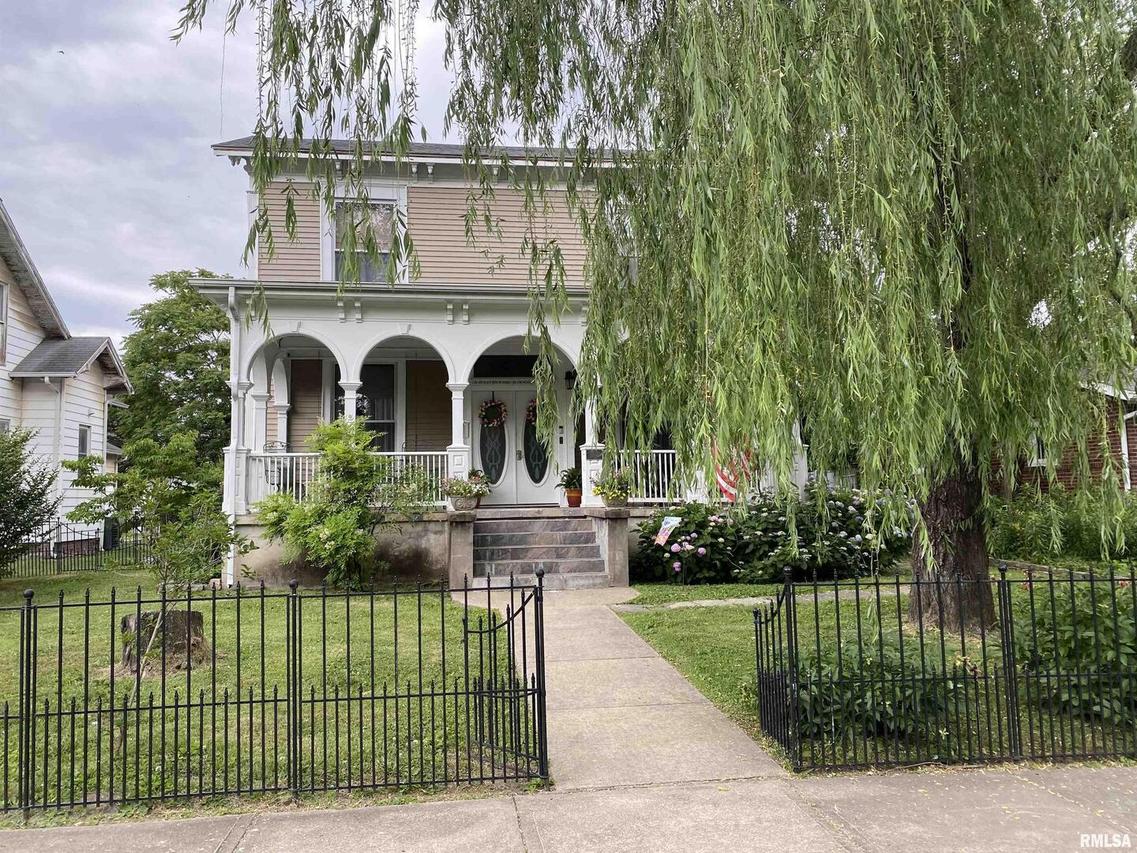 210 S Maple St., Centralia, IL 62801