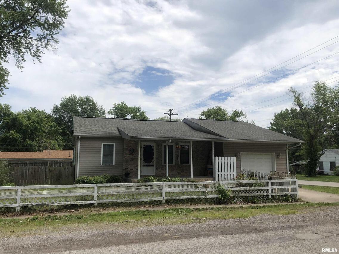 1015 S Duncan St., Marion, IL 62959