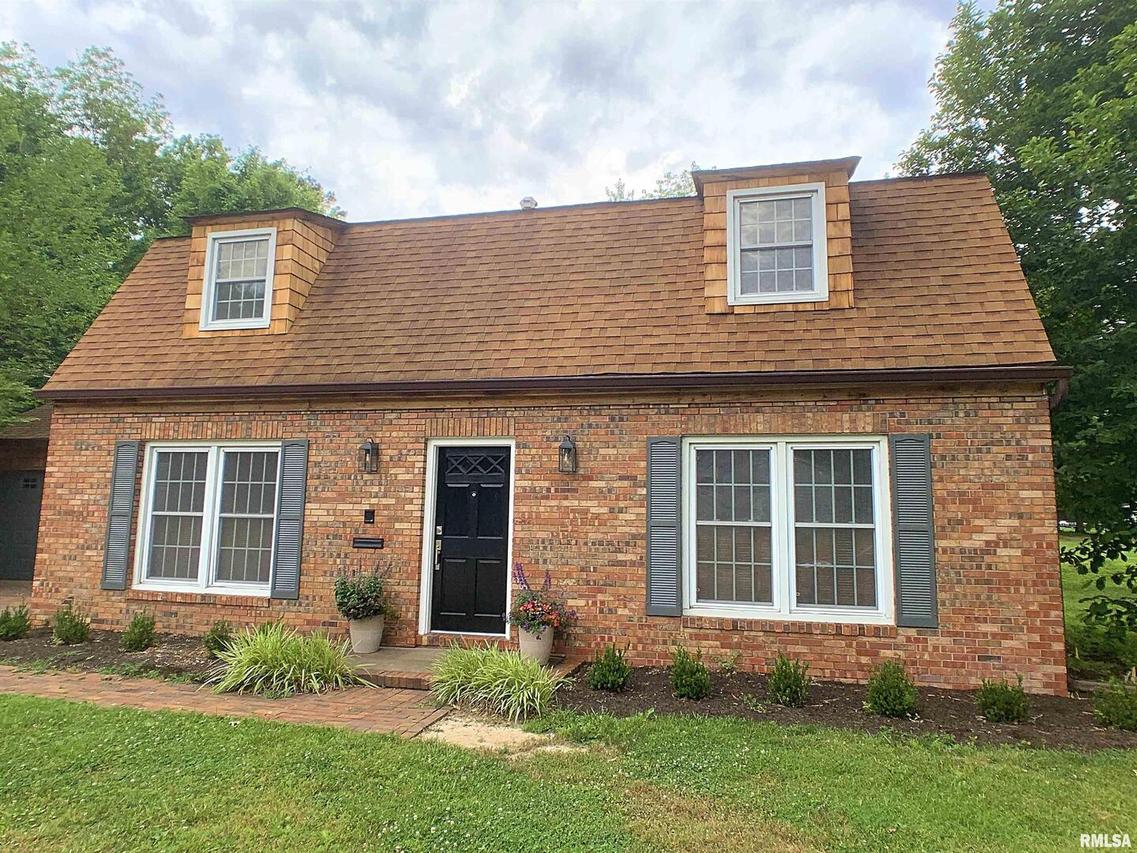 500 S Oakland Ave., Carbondale, IL 62901