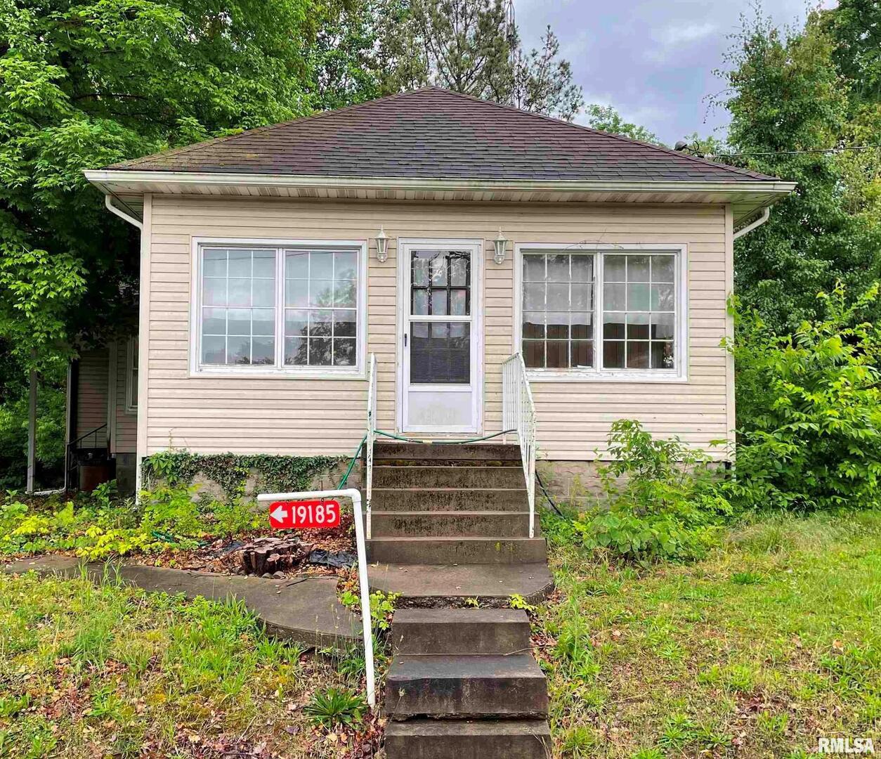 19185 Crab Orchard Rd., Marion, IL