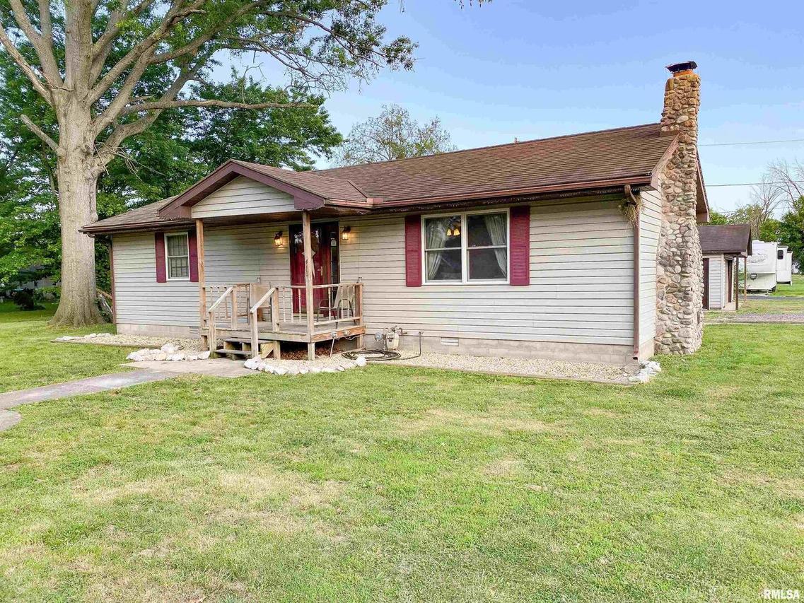 410 Kansas Ave., Sandoval, IL 62882