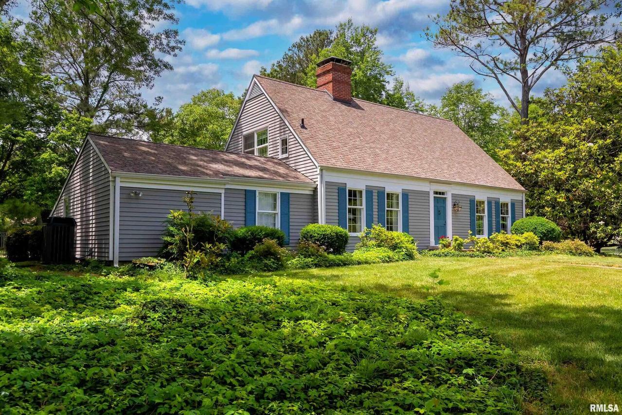 2609 W Sunset Dr., Carbondale, IL 62901