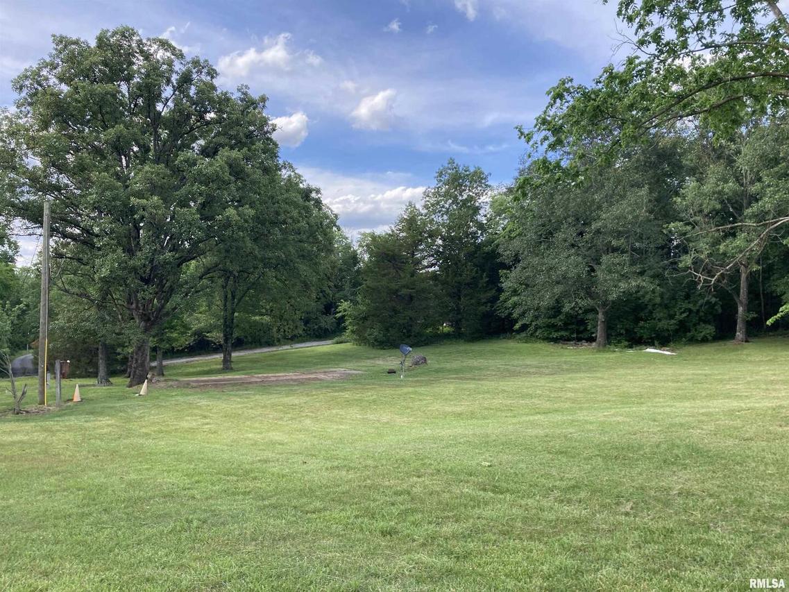 410 Cherokee Dr., Goreville, IL 62939