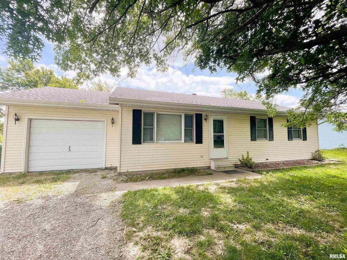 105 N Lawrence St., Desoto, IL 62924